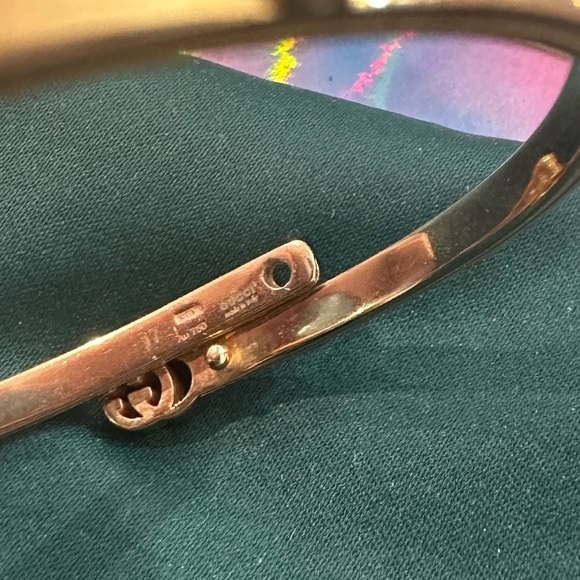 Gucci GG Running Diamond Bangle - Picture 4 of 4